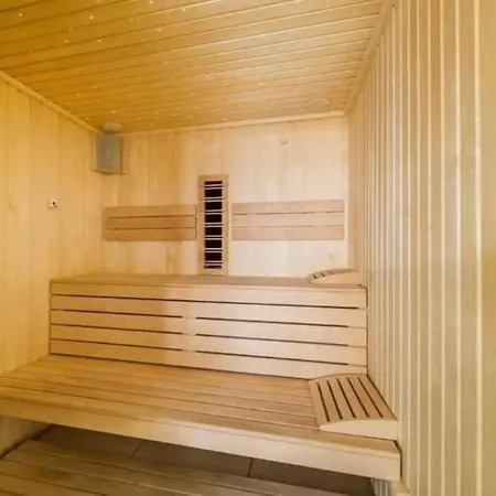 Premium Mamaia Nord Complex Cu Piscina Incalzita Sauna Gym Jacuzzi Navodari